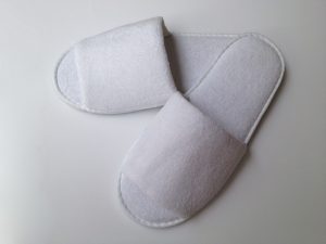 hotel slippers supply